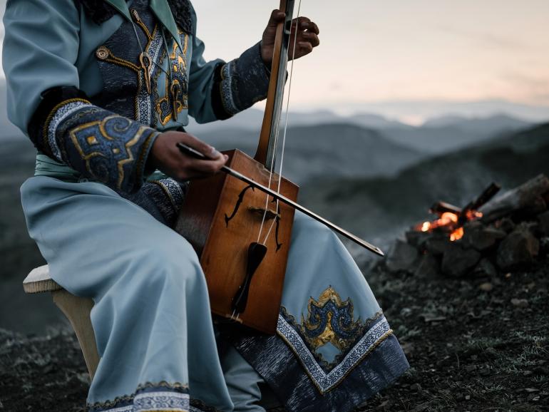 mongolischer kehlkopfgesang pferdekopfgeige